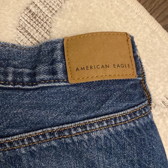 American Eagle 90’s Boyfriend Distressed Shorts - Picture 12 of 16